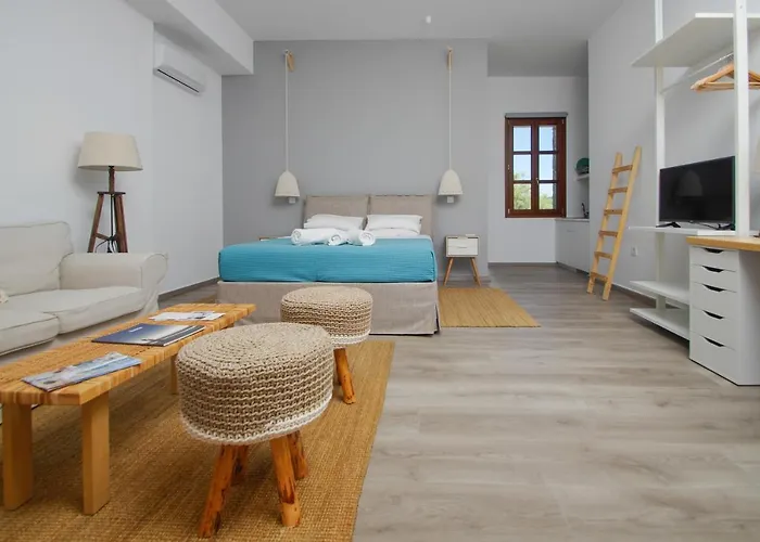 Syros Wellness Luxury Suites